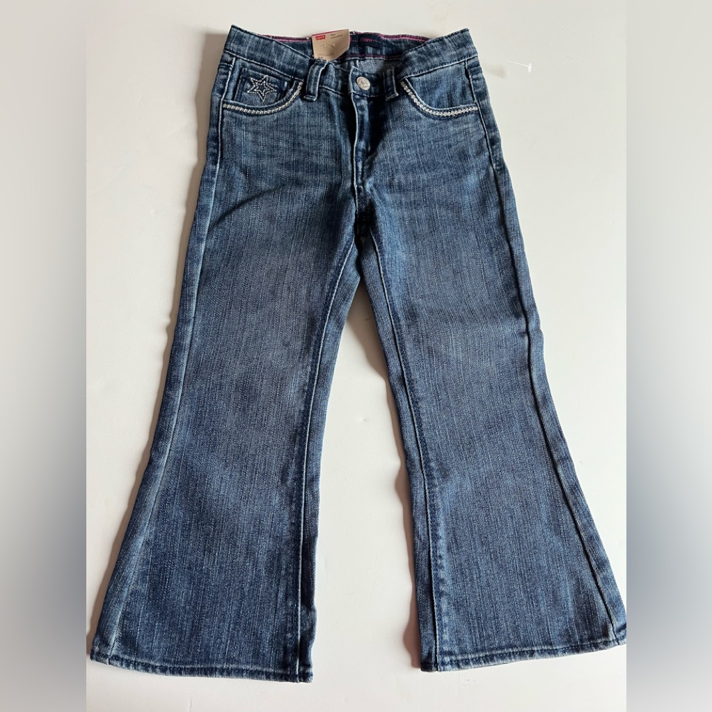 Brand New Levis Flare Jean
